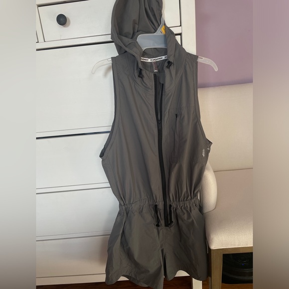 Free People Movement Hooded Utility Sleeveless Romper-NEW Without Tags - Picture 2 of 9